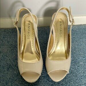 Rampage Cream Patent Leather Slingback Heels Classic Design Size 6.5